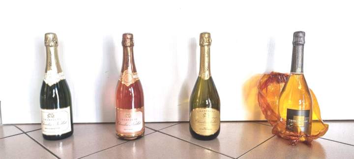 Nos champagnes avec leur ancien habillage Bar-sur-Seine